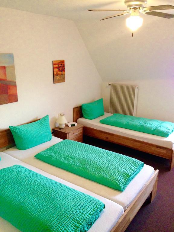 Hotel-Zahringerstube Neuenburg am Rhein Kamer foto