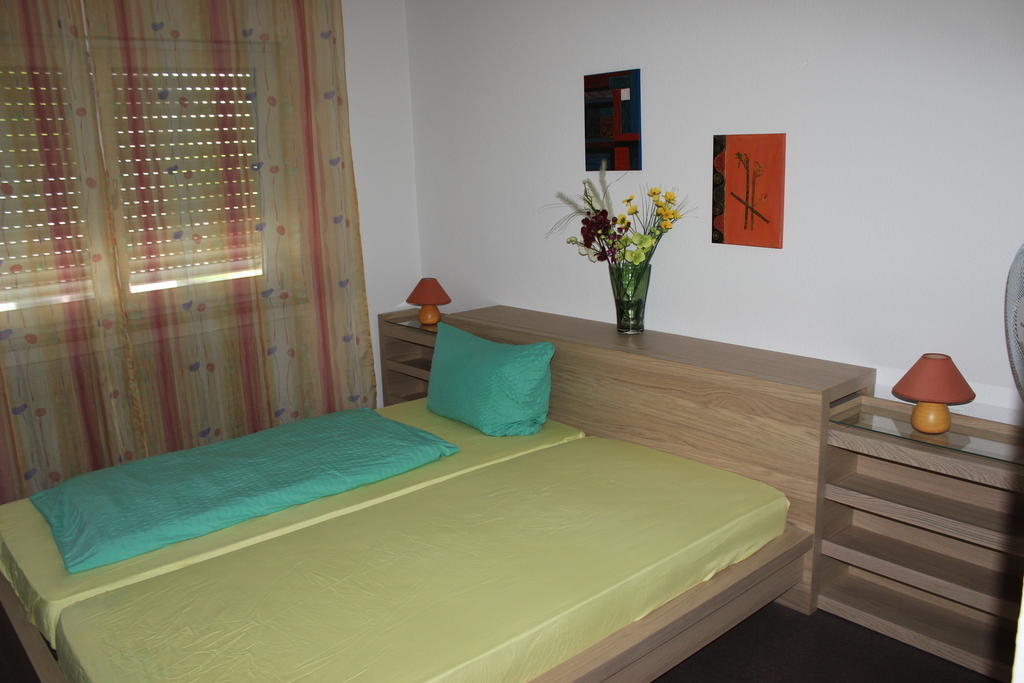 Hotel-Zahringerstube Neuenburg am Rhein Kamer foto